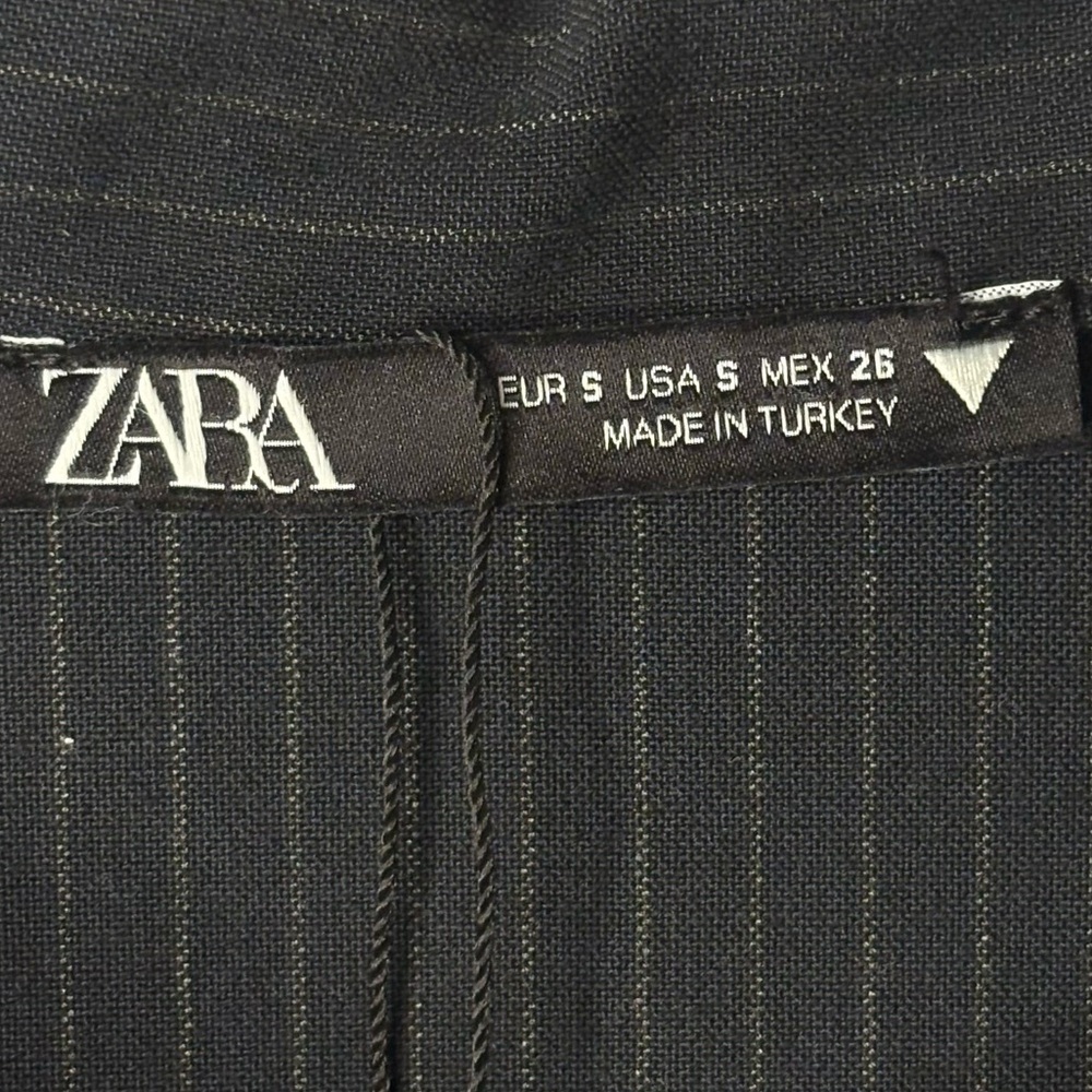 Zara Black Pinstriped Short Jumpsuit Romper Business Casual - Picture 7 of 7